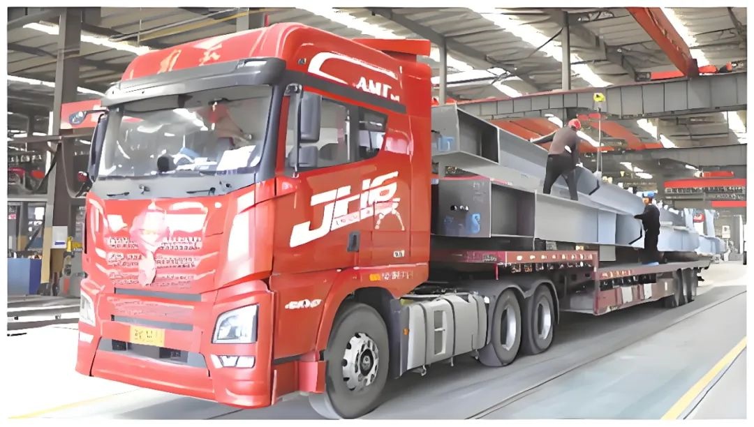 Стальная конструкция EIHE: полный пара впереди, чтобы повысить производство, стремятся достичь новых высот.